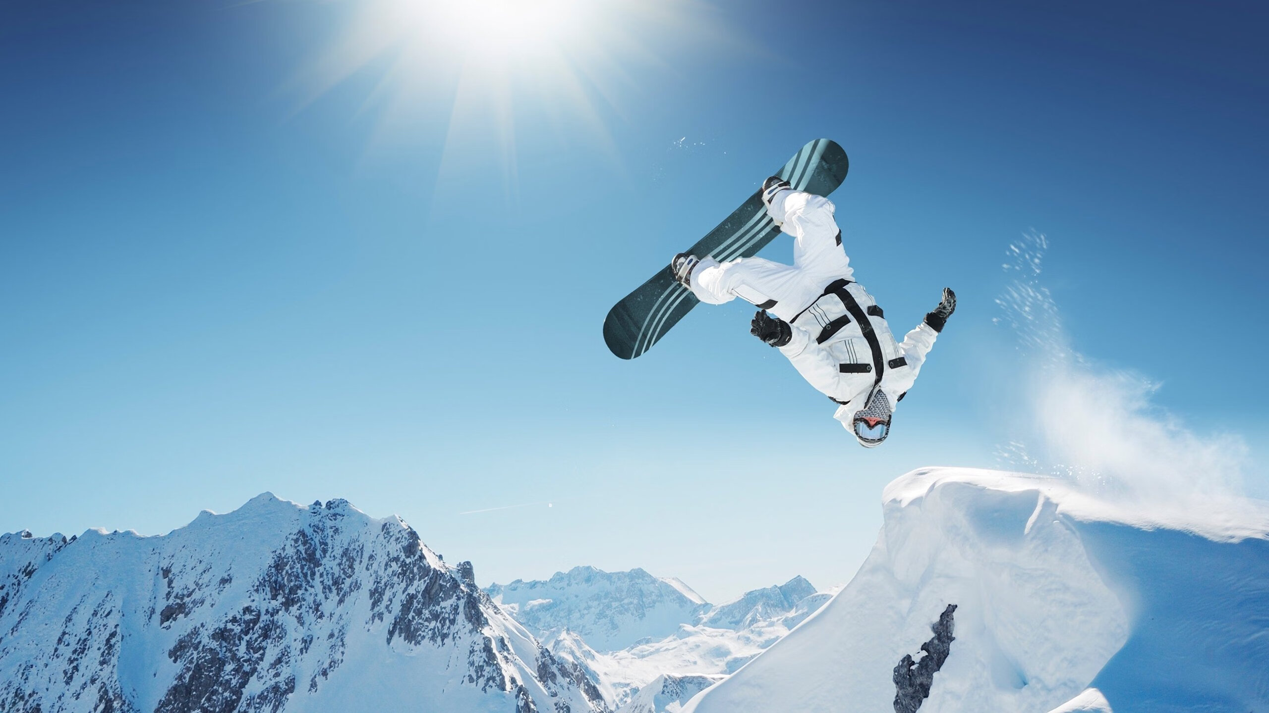 具身智能机器人火炬手“夸父”首次点燃全运会圣火,开启未来体育新纪元