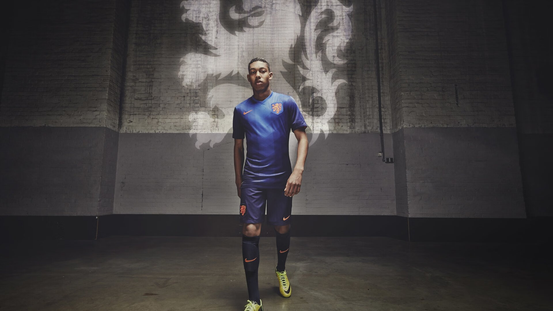 球队发布赛季纪录片呈现幕后故事展现运动员真实状态，nba球员纪录片